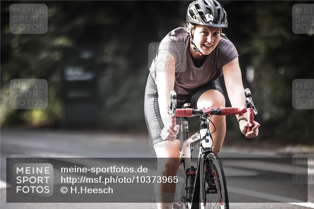 13.09.2026 - Stadtparktriathlon H.Heesch http://msf.ph/oto/10373965 13.09.2026 10:53:54 Radfahren 346, 385, 389, 419, 452, 489, 533 meine-sportfotos.de