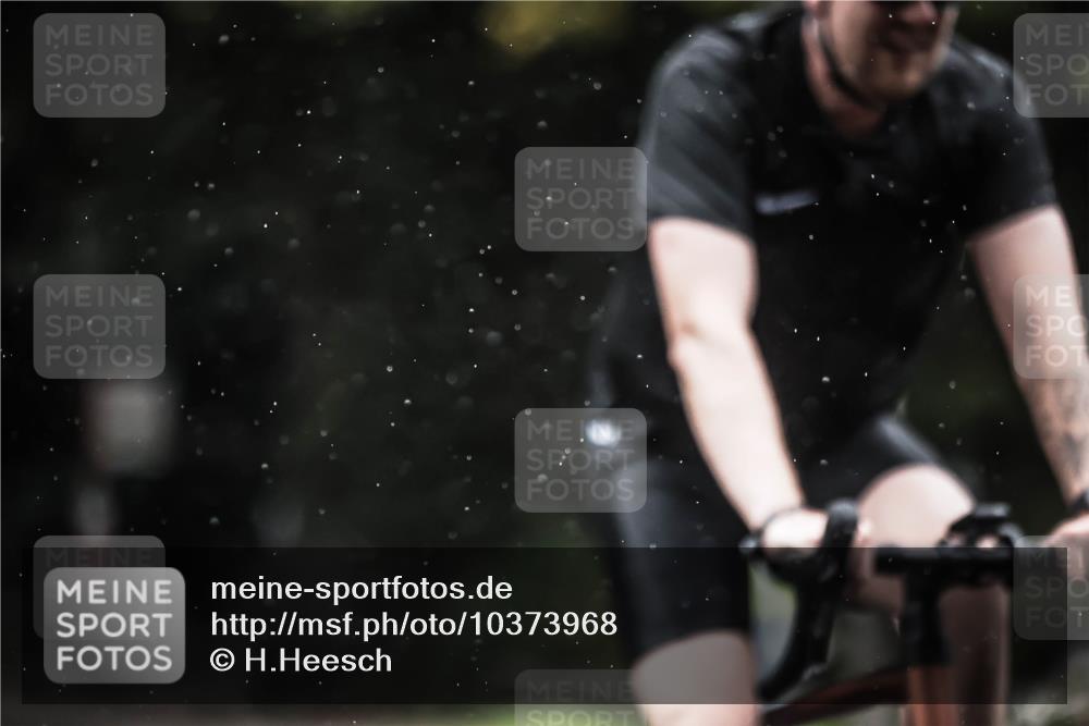 13.09.2026 - Stadtparktriathlon H.Heesch http://msf.ph/oto/10373968 13.09.2026 12:10:32 Radfahren 926, 946, 987, 1033 meine-sportfotos.de