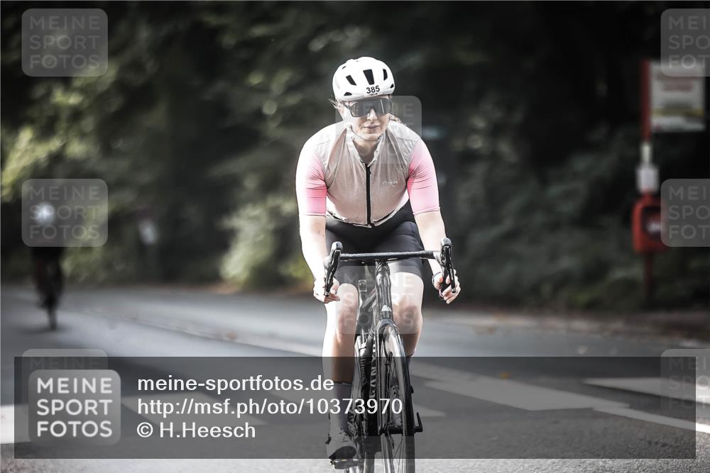 13.09.2026 - Stadtparktriathlon H.Heesch http://msf.ph/oto/10373970 13.09.2026 10:53:57 Radfahren 385, 452, 489, 519 meine-sportfotos.de