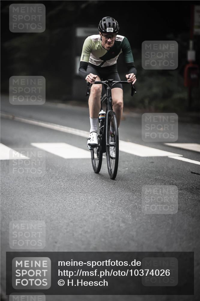 13.09.2026 - Stadtparktriathlon H.Heesch http://msf.ph/oto/10374026 13.09.2026 10:24:32 Radfahren 236, 287, 289, 343 meine-sportfotos.de