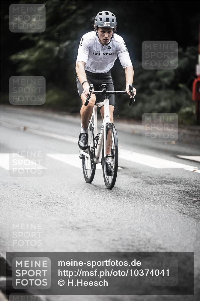 13.09.2026 - Stadtparktriathlon H.Heesch http://msf.ph/oto/10374041 13.09.2026 13:30:35 Radfahren 1310 meine-sportfotos.de