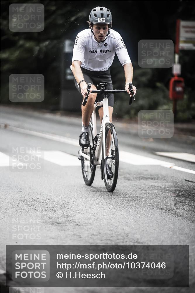 13.09.2026 - Stadtparktriathlon H.Heesch http://msf.ph/oto/10374046 13.09.2026 13:30:35 Radfahren 1310 meine-sportfotos.de