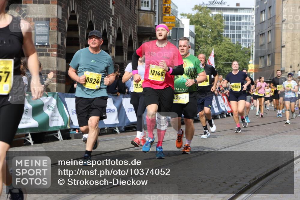 13.09.2026 - 21. swb-Marathon Bremen Strokosch-Dieckow http://msf.ph/oto/10374052 13.09.2026 11:02:10 Ziel 10257, 10332, 10409, 10444, 10817, 11075, 11115, 11150, 11268, 11305, 11369, 11412, 11413, 11436, 11479, 11486, 11668, 11747, 11859, 11985, 11986, 12095, 12379, 12412, 12466, 10153, 10154, 10173, 10273, 10274, 10278, 10331, 10338, 10439, 10738, 10885, 10915, 10943, 11249, 11505, 11576, 11853, 11886, 12042, 12094, 12134, 12135 meine-sportfotos.de