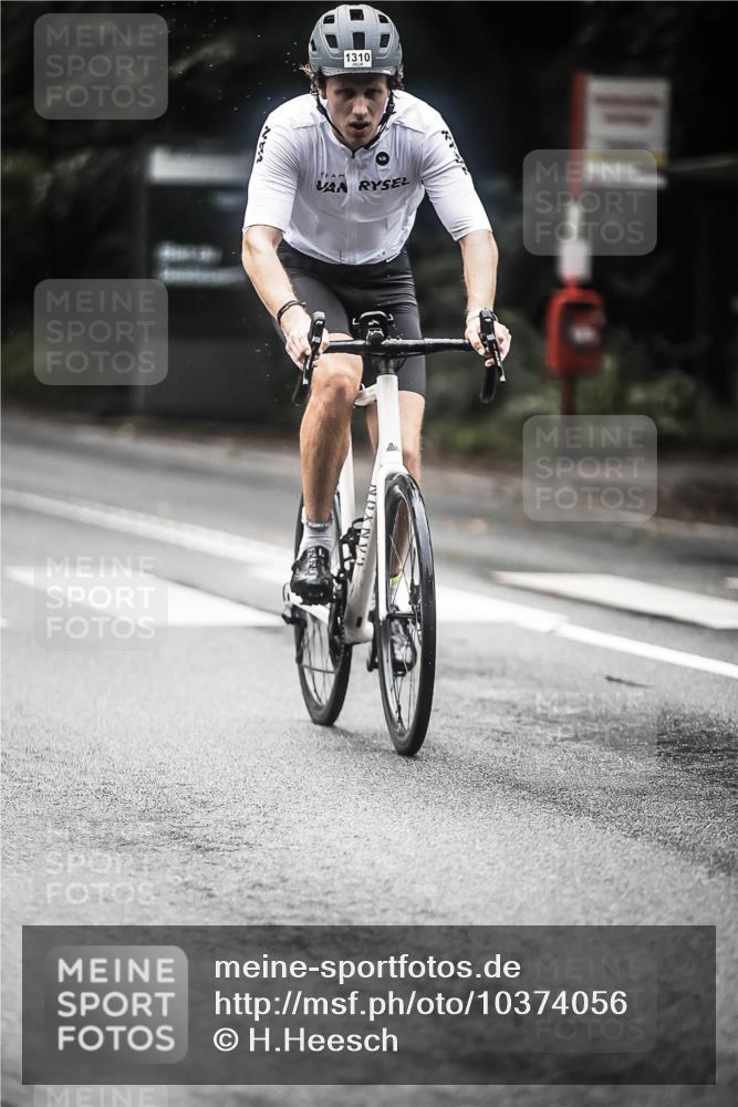 13.09.2026 - Stadtparktriathlon H.Heesch http://msf.ph/oto/10374056 13.09.2026 13:30:35 Radfahren 1310 meine-sportfotos.de