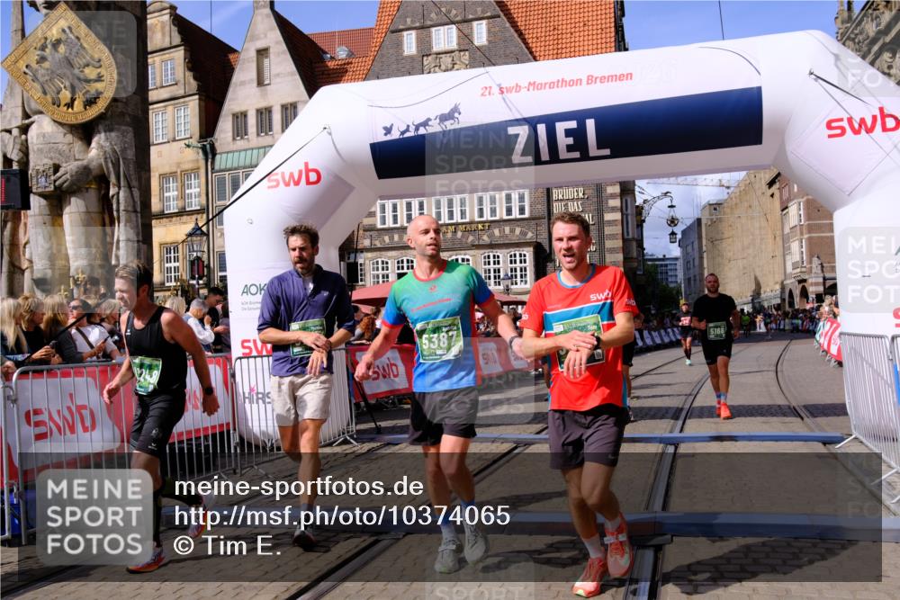 13.09.2026 - 21. swb-Marathon Bremen Tim E. http://msf.ph/oto/10374065 13.09.2026 13:11:10 Ziel 384, 697, 1385, 1498, 2021, 2347, 2759, 4023, 4475, 4571, 5079, 5155, 5168, 5314, 5387, 6657, 7115, 7136, 9622, 9659, 13248 meine-sportfotos.de