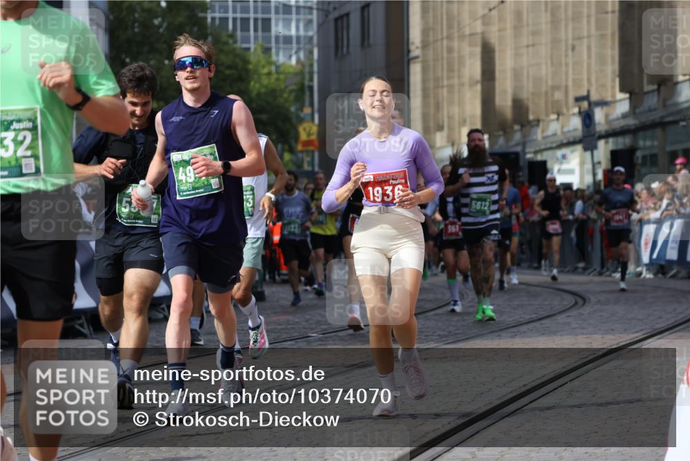 13.09.2026 - 21. swb-Marathon Bremen Strokosch-Dieckow http://msf.ph/oto/10374070 13.09.2026 13:37:08 Ziel 551, 813, 843, 1641, 1849, 1936, 2275, 3122, 3541, 3635, 3787, 3815, 3874, 3998, 4050, 4304, 4335, 4892, 5061, 5236, 5355, 5447, 5656, 5823, 6050, 6269, 6280, 6340, 6408, 6966, 7039, 7046, 7229, 7237, 7640, 7656, 8034, 8498, 8685, 8723, 9331, 9589, 9658, 9776, 9807, 270, 391, 869, 1180, 3333, 3627, 3823, 4947, 5388, 5547, 5577, 5612, 5738, 5791, 6046, 6904, 6947, 7571, 8268, 8753, 9701 meine-sportfotos.de