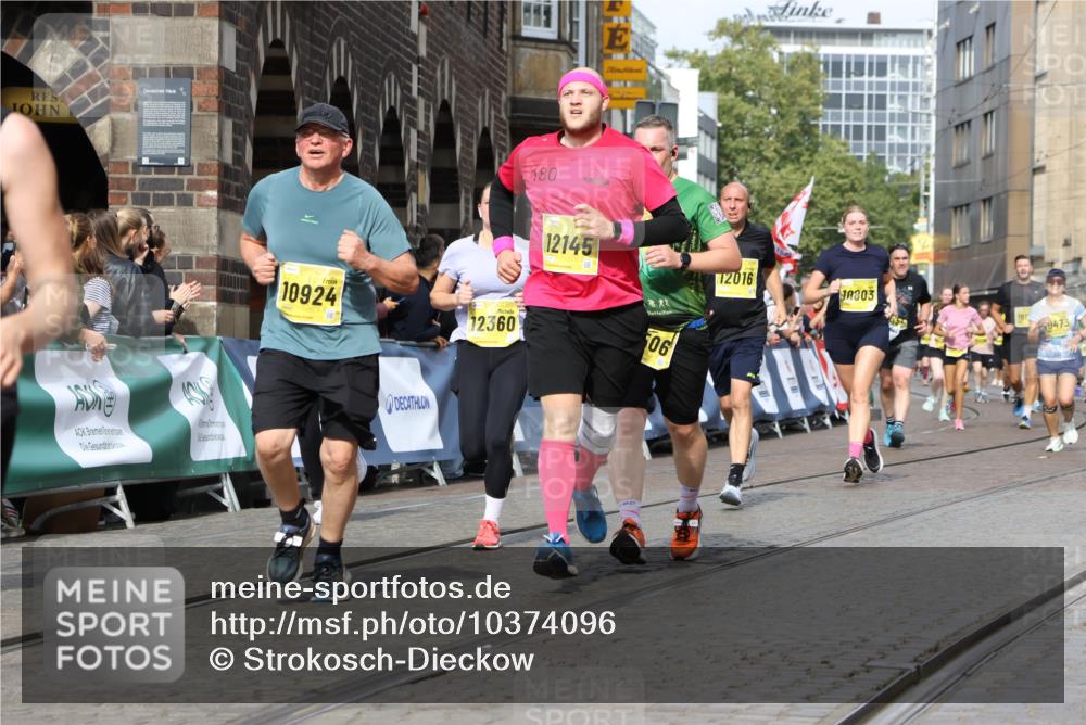 13.09.2026 - 21. swb-Marathon Bremen Strokosch-Dieckow http://msf.ph/oto/10374096 13.09.2026 11:02:10 Ziel 10257, 10332, 10409, 10444, 10817, 11075, 11115, 11150, 11268, 11305, 11369, 11412, 11413, 11436, 11479, 11486, 11668, 11747, 11859, 11985, 11986, 12095, 12379, 12412, 12466, 10153, 10154, 10173, 10273, 10274, 10278, 10331, 10338, 10439, 10738, 10885, 10915, 10943, 11249, 11505, 11576, 11853, 11886, 12042, 12094, 12134, 12135 meine-sportfotos.de