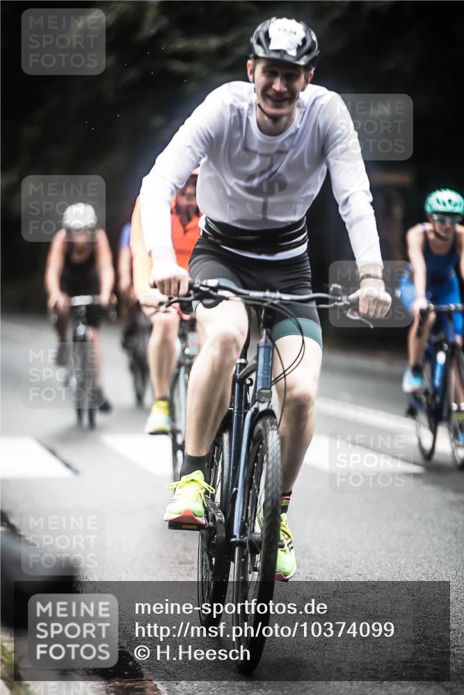 13.09.2026 - Stadtparktriathlon H.Heesch http://msf.ph/oto/10374099 13.09.2026 13:30:44 Radfahren 1316, 1372, 1404, 1424, 1465, 1484 meine-sportfotos.de