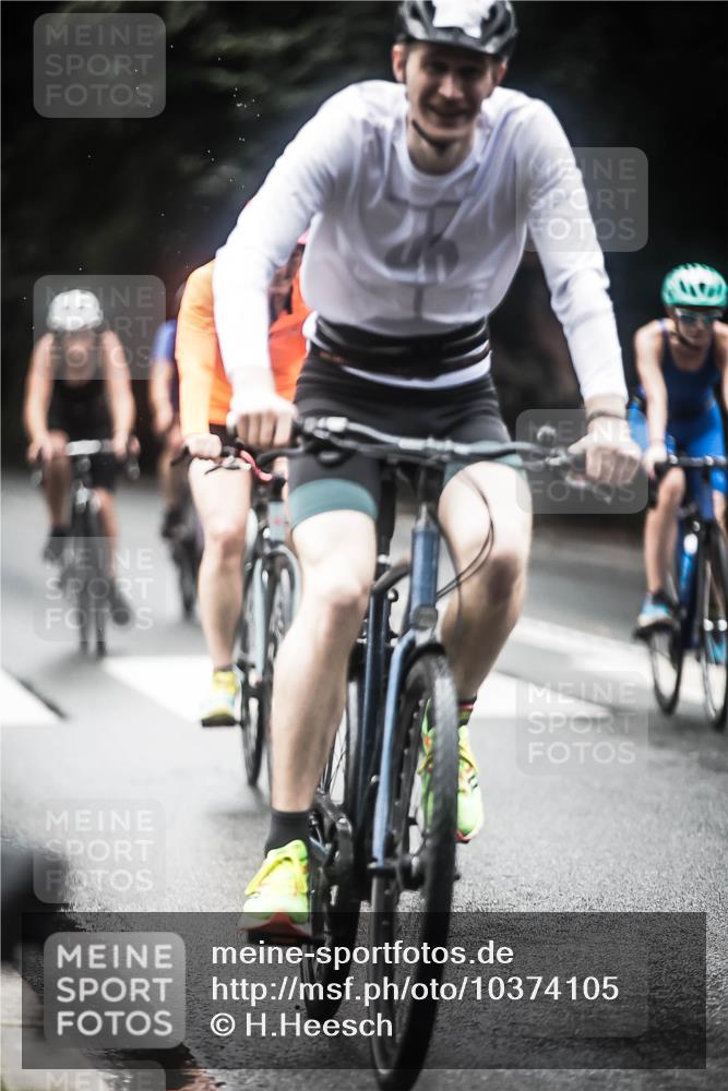 13.09.2026 - Stadtparktriathlon H.Heesch http://msf.ph/oto/10374105 13.09.2026 13:30:44 Radfahren 1316, 1372, 1404, 1424, 1465, 1484 meine-sportfotos.de