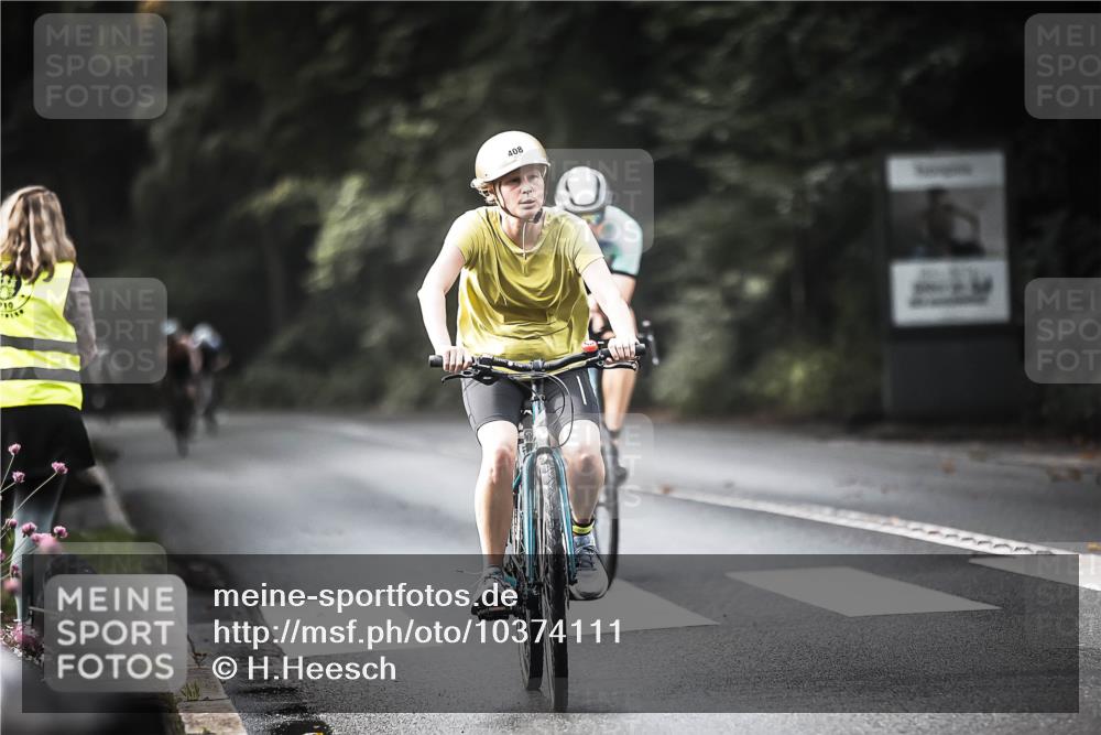 13.09.2026 - Stadtparktriathlon H.Heesch http://msf.ph/oto/10374111 13.09.2026 10:54:04 Radfahren 408, 489, 519, 622 meine-sportfotos.de