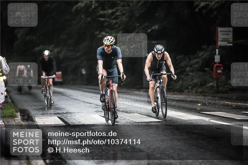 13.09.2026 - Stadtparktriathlon H.Heesch http://msf.ph/oto/10374114 13.09.2026 12:10:45 Radfahren 831, 844, 859, 948, 1030, 1053, 1060 meine-sportfotos.de