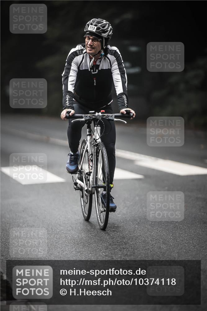 13.09.2026 - Stadtparktriathlon H.Heesch http://msf.ph/oto/10374118 13.09.2026 10:24:38 Radfahren 287, 289, 313, 348 meine-sportfotos.de