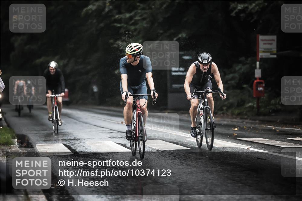 13.09.2026 - Stadtparktriathlon H.Heesch http://msf.ph/oto/10374123 13.09.2026 12:10:45 Radfahren 831, 844, 859, 948, 1030, 1053, 1060 meine-sportfotos.de