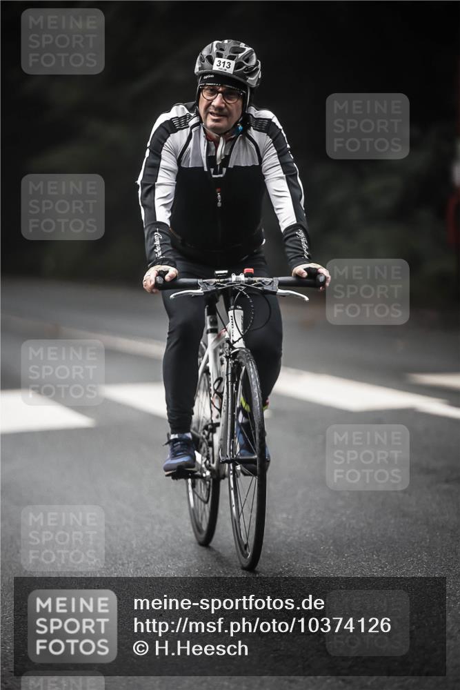 13.09.2026 - Stadtparktriathlon H.Heesch http://msf.ph/oto/10374126 13.09.2026 10:24:38 Radfahren 287, 289, 313, 348 meine-sportfotos.de