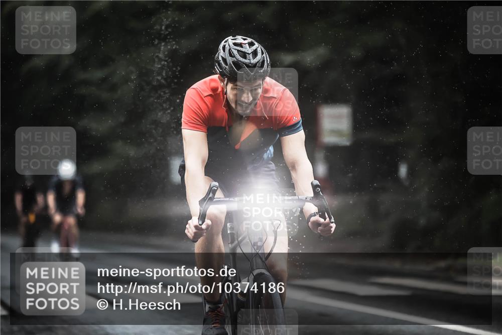 13.09.2026 - Stadtparktriathlon H.Heesch http://msf.ph/oto/10374186 13.09.2026 12:10:57 Radfahren 831, 905, 938, 981, 1020, 1029 meine-sportfotos.de