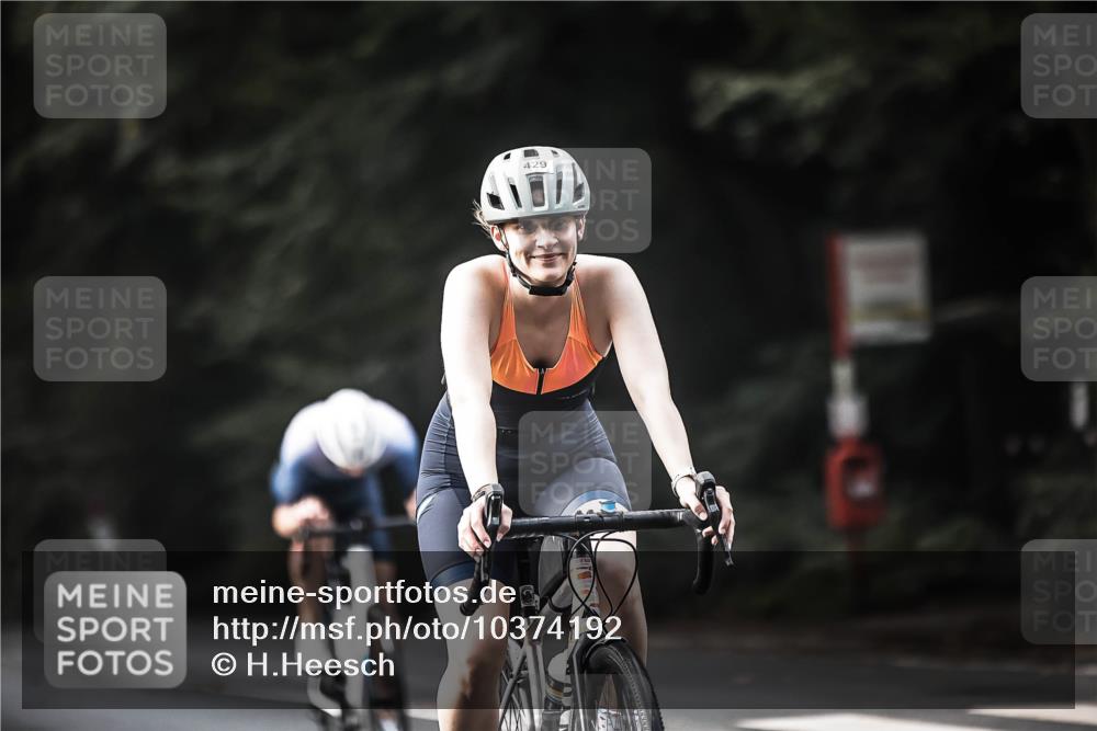 13.09.2026 - Stadtparktriathlon H.Heesch http://msf.ph/oto/10374192 13.09.2026 10:54:12 Radfahren 429, 445, 486 meine-sportfotos.de