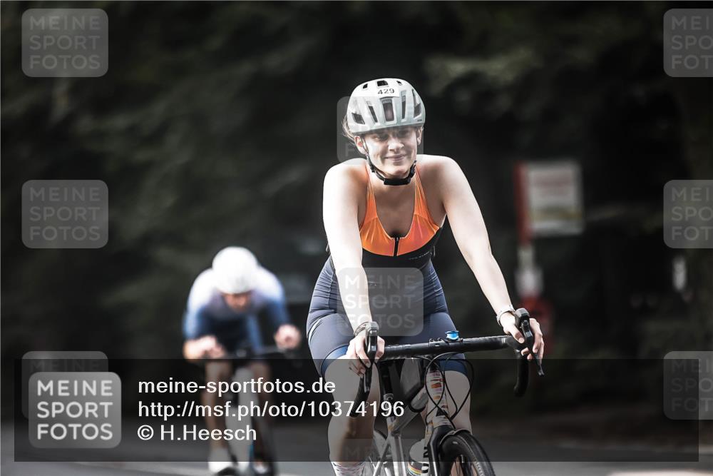 13.09.2026 - Stadtparktriathlon H.Heesch http://msf.ph/oto/10374196 13.09.2026 10:54:12 Radfahren 429, 445, 486 meine-sportfotos.de