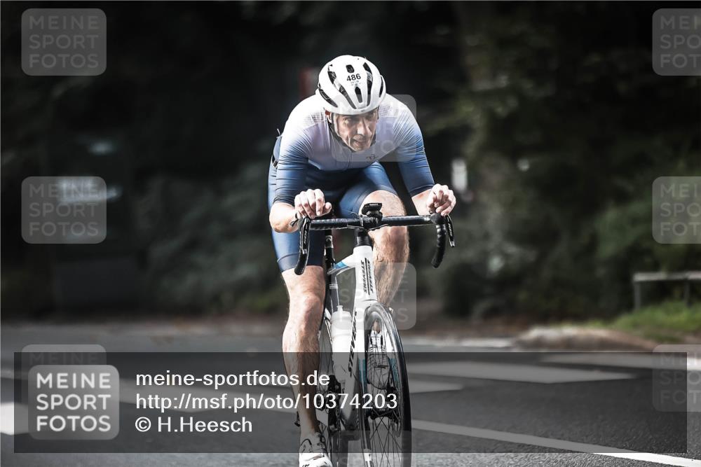 13.09.2026 - Stadtparktriathlon H.Heesch http://msf.ph/oto/10374203 13.09.2026 10:54:13 Radfahren 429, 445, 486 meine-sportfotos.de