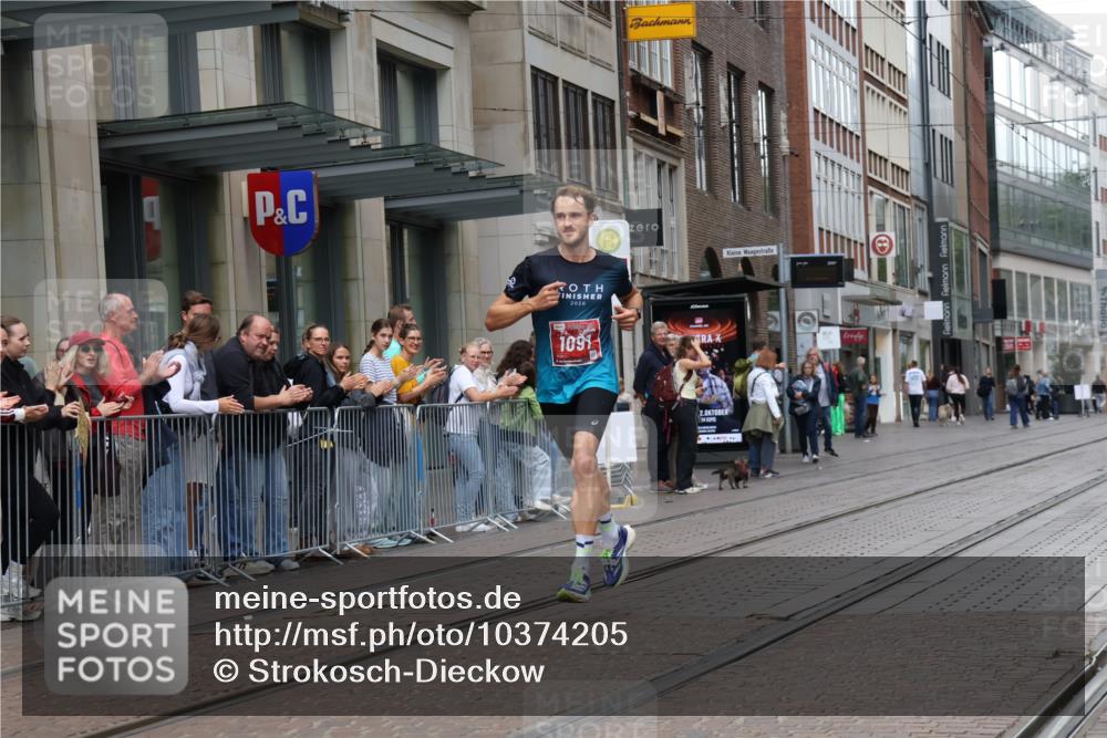 13.09.2026 - 21. swb-Marathon Bremen Strokosch-Dieckow http://msf.ph/oto/10374205 13.09.2026 12:24:49 Ziel 1091 meine-sportfotos.de