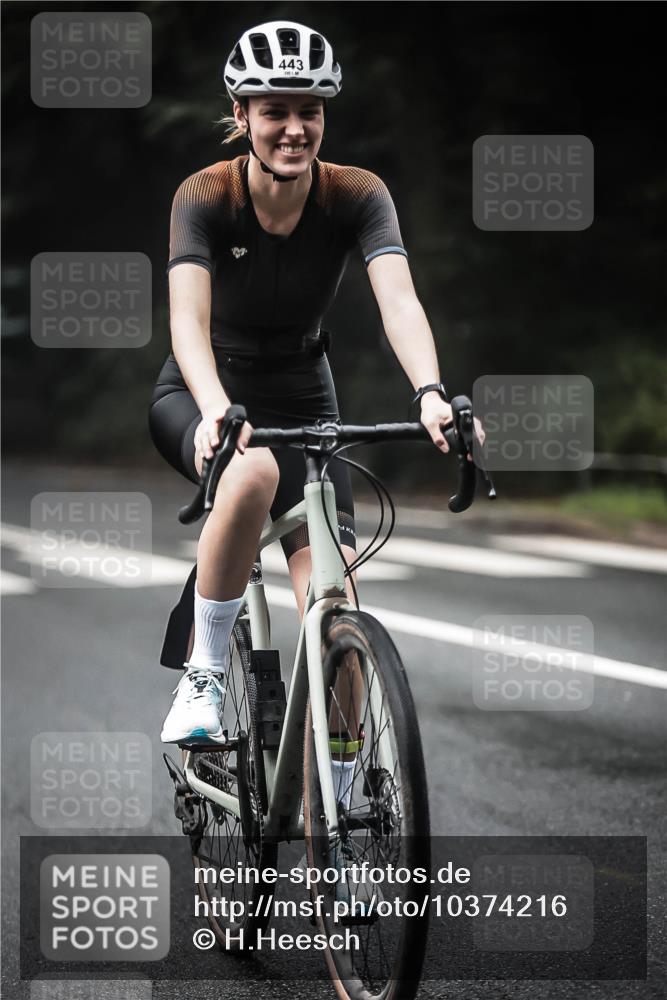 13.09.2026 - Stadtparktriathlon H.Heesch http://msf.ph/oto/10374216 13.09.2026 10:24:52 Radfahren 227, 427, 430, 443 meine-sportfotos.de