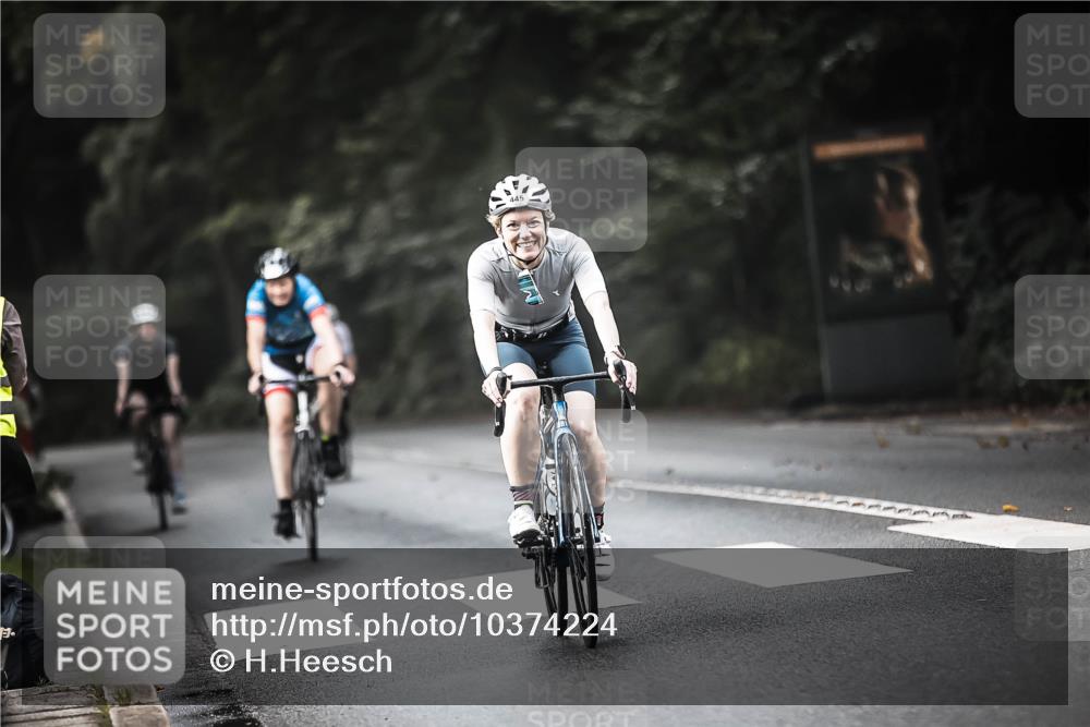13.09.2026 - Stadtparktriathlon H.Heesch http://msf.ph/oto/10374224 13.09.2026 10:54:17 Radfahren 429, 445, 459, 466, 468, 471, 472, 486 meine-sportfotos.de