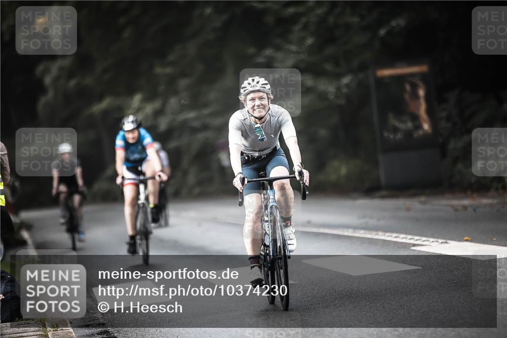 13.09.2026 - Stadtparktriathlon H.Heesch http://msf.ph/oto/10374230 13.09.2026 10:54:17 Radfahren 429, 445, 459, 466, 468, 471, 472, 486 meine-sportfotos.de