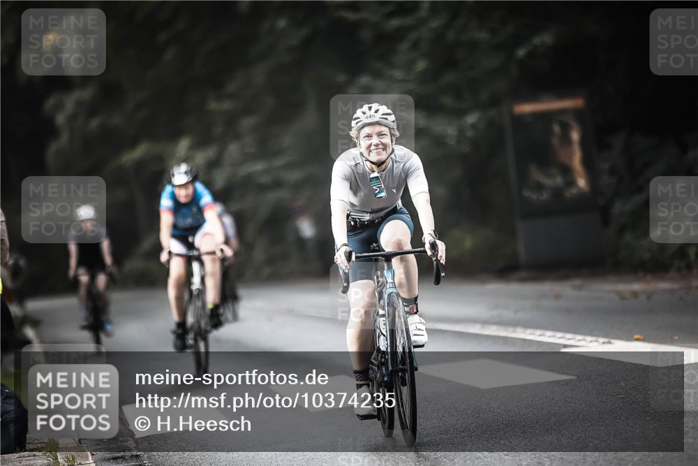 13.09.2026 - Stadtparktriathlon H.Heesch http://msf.ph/oto/10374235 13.09.2026 10:54:17 Radfahren 429, 445, 459, 466, 468, 471, 472, 486 meine-sportfotos.de