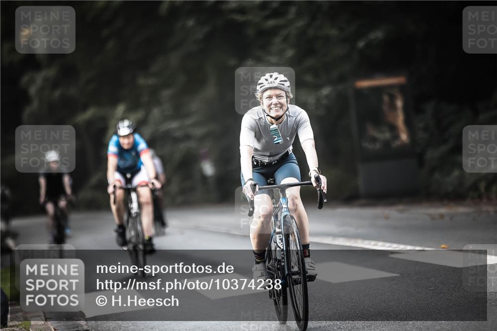 13.09.2026 - Stadtparktriathlon H.Heesch http://msf.ph/oto/10374238 13.09.2026 10:54:17 Radfahren 429, 445, 459, 466, 468, 471, 472, 486 meine-sportfotos.de