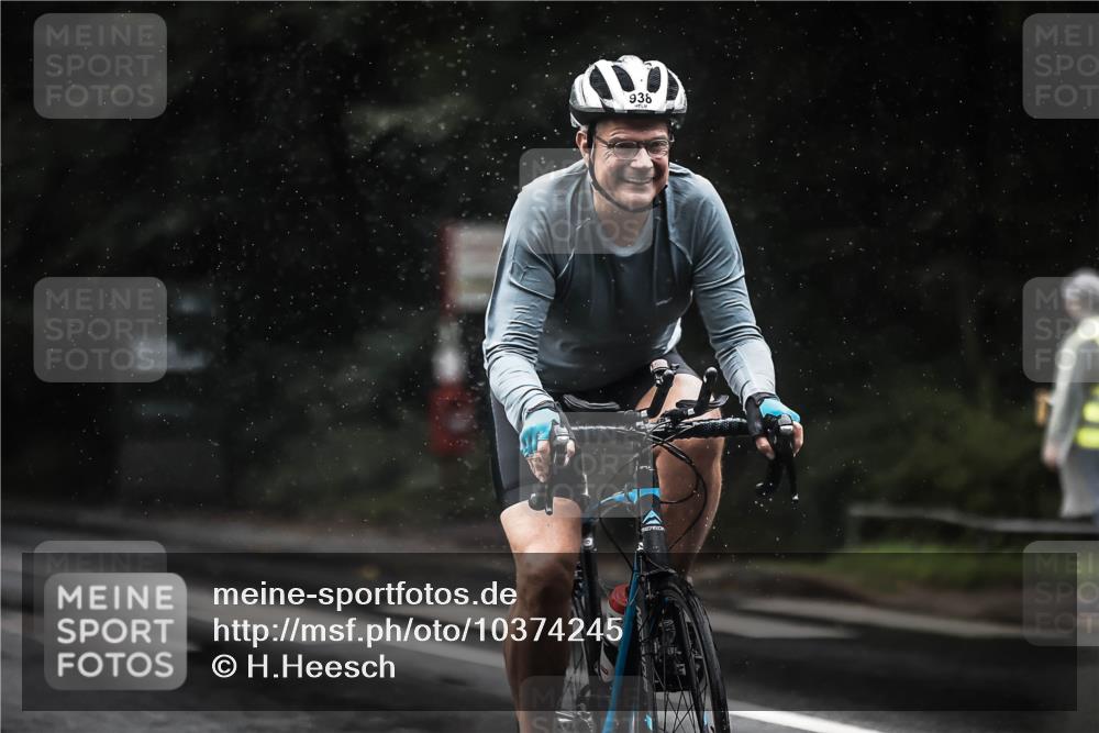 13.09.2026 - Stadtparktriathlon H.Heesch http://msf.ph/oto/10374245 13.09.2026 12:11:01 Radfahren 905, 938, 964, 981, 1020 meine-sportfotos.de