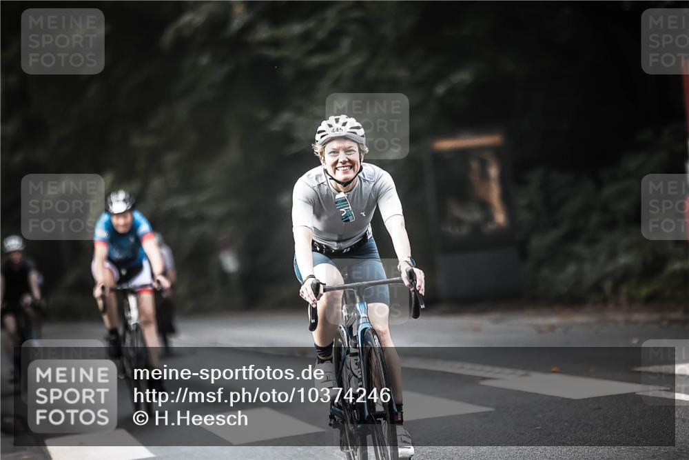 13.09.2026 - Stadtparktriathlon H.Heesch http://msf.ph/oto/10374246 13.09.2026 10:54:18 Radfahren 429, 445, 459, 466, 468, 471, 472, 486 meine-sportfotos.de