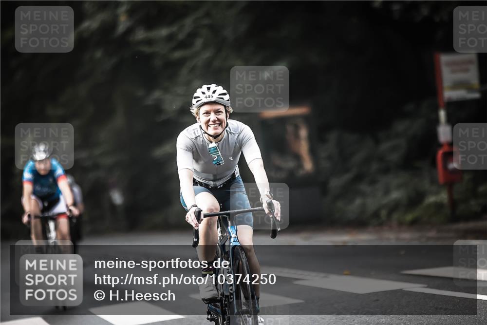 13.09.2026 - Stadtparktriathlon H.Heesch http://msf.ph/oto/10374250 13.09.2026 10:54:18 Radfahren 429, 445, 459, 466, 468, 471, 472, 486 meine-sportfotos.de