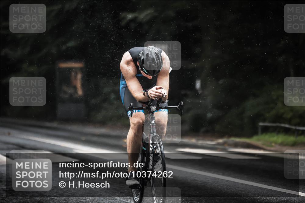 13.09.2026 - Stadtparktriathlon H.Heesch http://msf.ph/oto/10374262 13.09.2026 12:11:07 Radfahren 949, 964 meine-sportfotos.de
