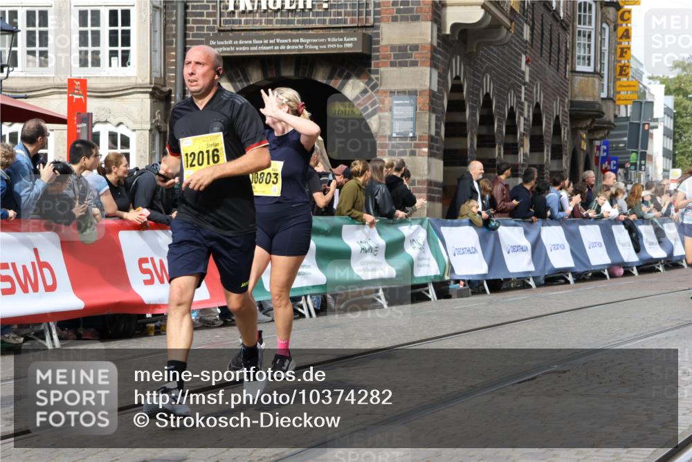 13.09.2026 - 21. swb-Marathon Bremen Strokosch-Dieckow http://msf.ph/oto/10374282 13.09.2026 11:02:14 Ziel 10257, 10409, 10444, 10500, 10617, 10803, 10817, 10924, 11115, 11268, 11369, 11412, 11413, 11436, 11479, 11486, 11859, 12016, 12095, 12145, 12360, 12379, 12412, 12466, 12506, 10153, 10154, 10273, 10274, 10278, 10331, 10338, 10738, 10885, 10915, 10943, 11137, 11505, 11853, 11886, 11890, 12169 meine-sportfotos.de