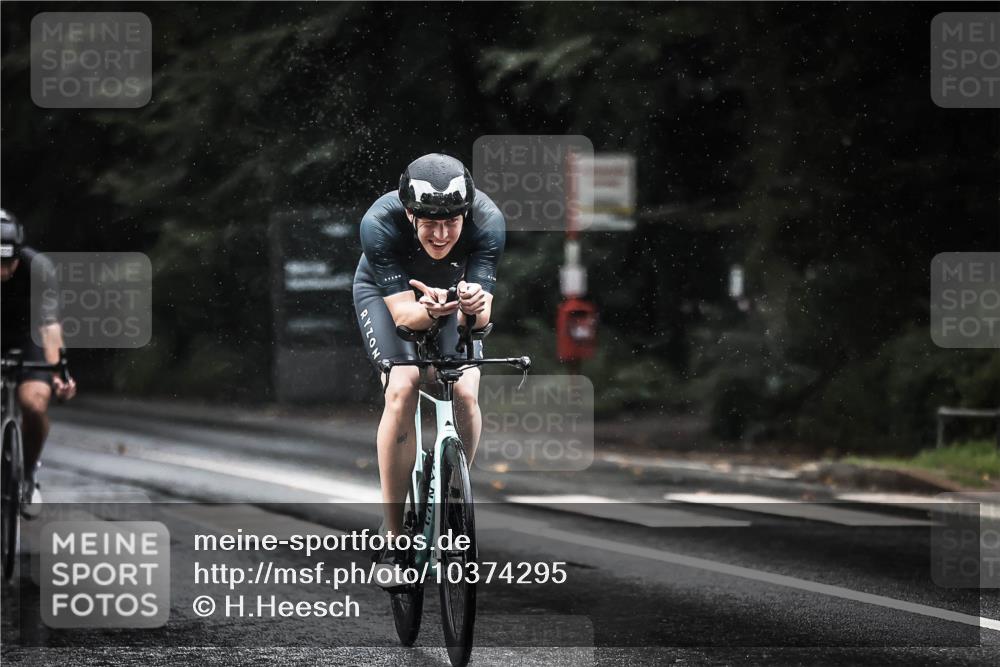 13.09.2026 - Stadtparktriathlon H.Heesch http://msf.ph/oto/10374295 13.09.2026 12:11:17 Radfahren 949, 1008, 1036, 1048 meine-sportfotos.de
