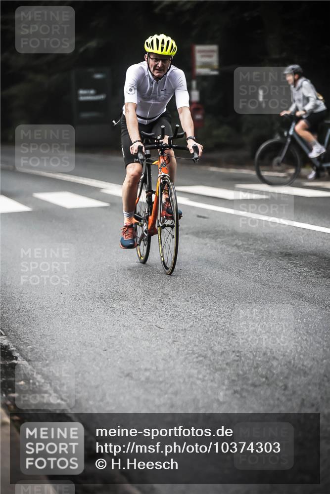 13.09.2026 - Stadtparktriathlon H.Heesch http://msf.ph/oto/10374303 13.09.2026 10:24:57 Radfahren 227, 427, 430, 443 meine-sportfotos.de