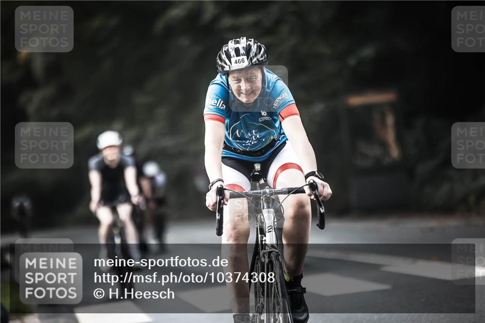 13.09.2026 - Stadtparktriathlon H.Heesch http://msf.ph/oto/10374308 13.09.2026 10:54:20 Radfahren 445, 459, 466, 468, 471, 472 meine-sportfotos.de