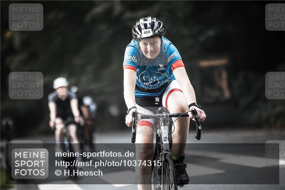 13.09.2026 - Stadtparktriathlon H.Heesch http://msf.ph/oto/10374315 13.09.2026 10:54:20 Radfahren 445, 459, 466, 468, 471, 472 meine-sportfotos.de