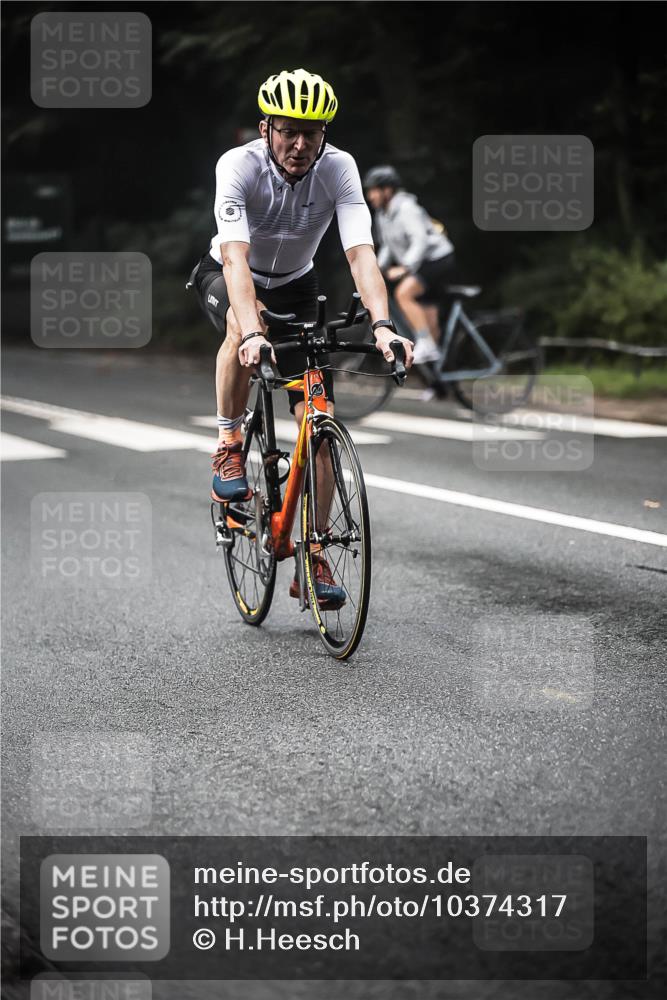 13.09.2026 - Stadtparktriathlon H.Heesch http://msf.ph/oto/10374317 13.09.2026 10:24:57 Radfahren 227, 427, 430, 443 meine-sportfotos.de