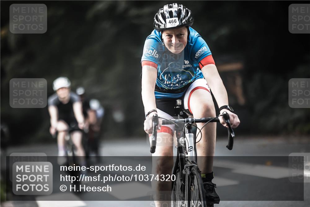 13.09.2026 - Stadtparktriathlon H.Heesch http://msf.ph/oto/10374320 13.09.2026 10:54:20 Radfahren 445, 459, 466, 468, 471, 472 meine-sportfotos.de