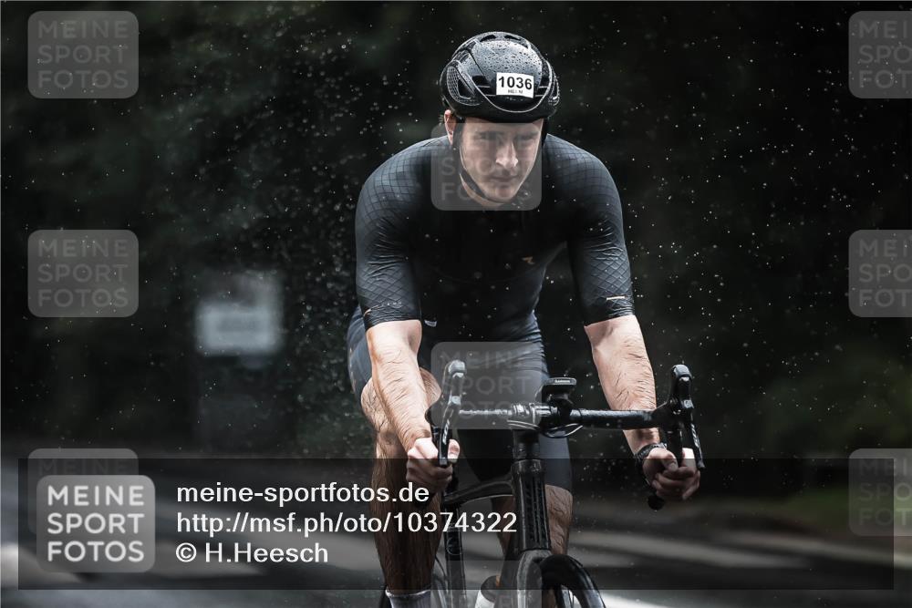 13.09.2026 - Stadtparktriathlon H.Heesch http://msf.ph/oto/10374322 13.09.2026 12:11:19 Radfahren 1008, 1036, 1048 meine-sportfotos.de