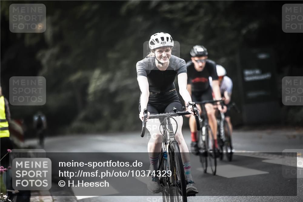 13.09.2026 - Stadtparktriathlon H.Heesch http://msf.ph/oto/10374329 13.09.2026 10:54:22 Radfahren 445, 459, 466, 468, 471, 472 meine-sportfotos.de