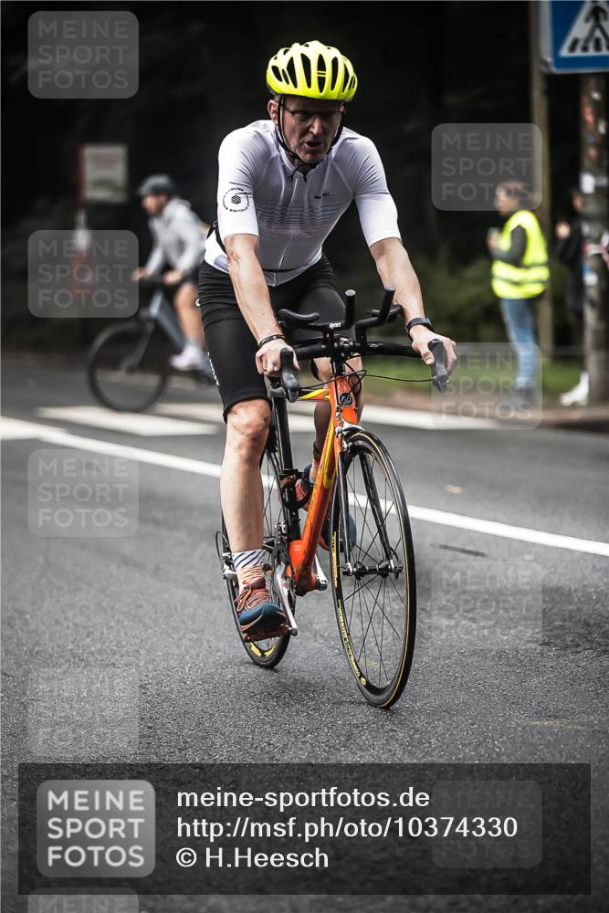 13.09.2026 - Stadtparktriathlon H.Heesch http://msf.ph/oto/10374330 13.09.2026 10:24:57 Radfahren 227, 427, 430, 443 meine-sportfotos.de