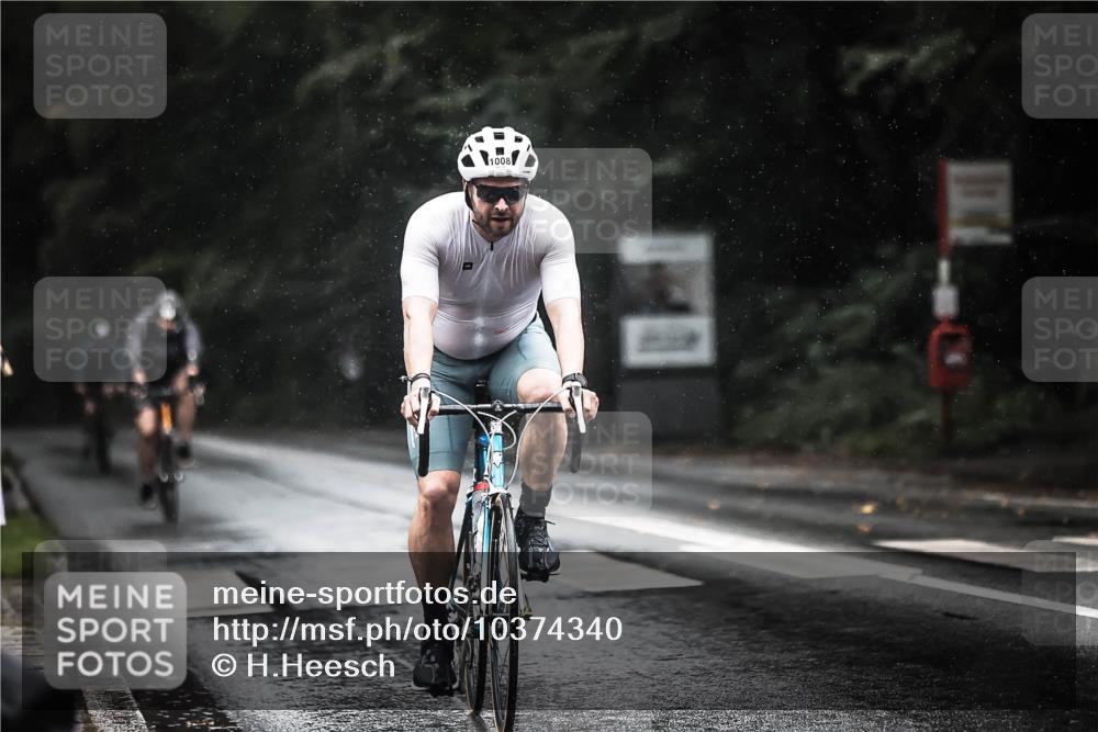13.09.2026 - Stadtparktriathlon H.Heesch http://msf.ph/oto/10374340 13.09.2026 12:11:23 Radfahren 880, 959, 962, 1008, 1036, 1048 meine-sportfotos.de
