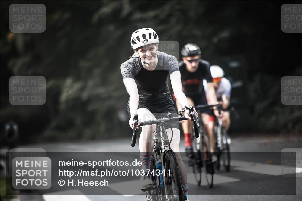 13.09.2026 - Stadtparktriathlon H.Heesch http://msf.ph/oto/10374341 13.09.2026 10:54:22 Radfahren 445, 459, 466, 468, 471, 472 meine-sportfotos.de