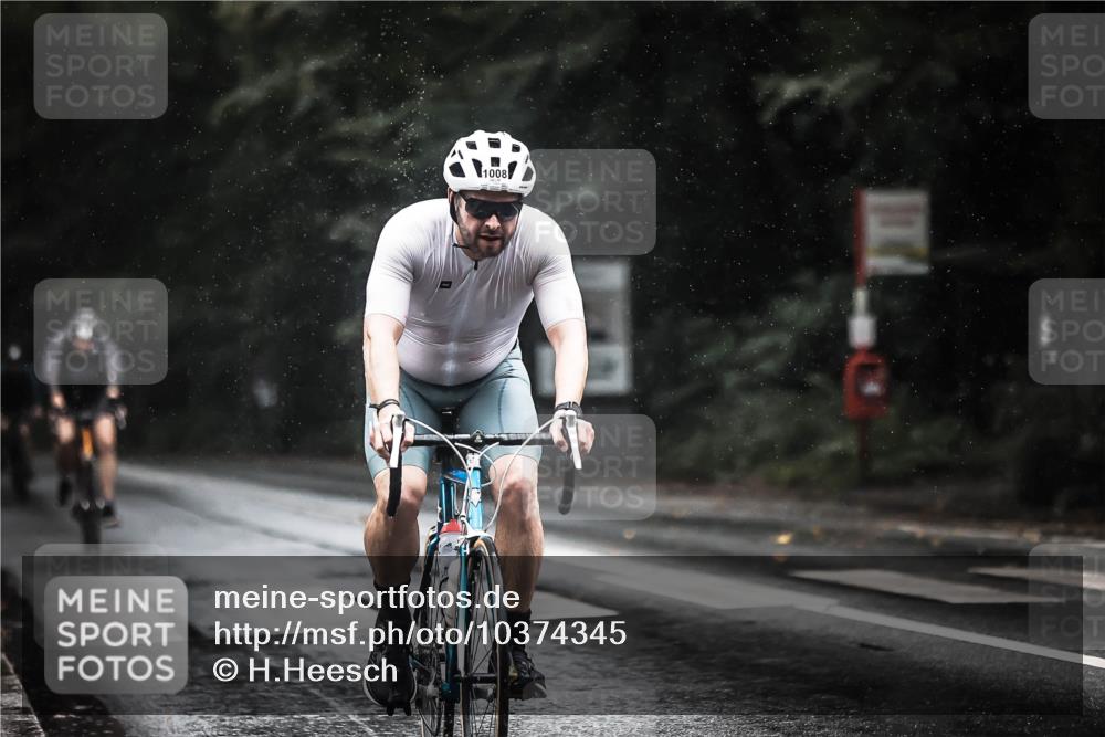 13.09.2026 - Stadtparktriathlon H.Heesch http://msf.ph/oto/10374345 13.09.2026 12:11:23 Radfahren 880, 959, 962, 1008, 1036, 1048 meine-sportfotos.de