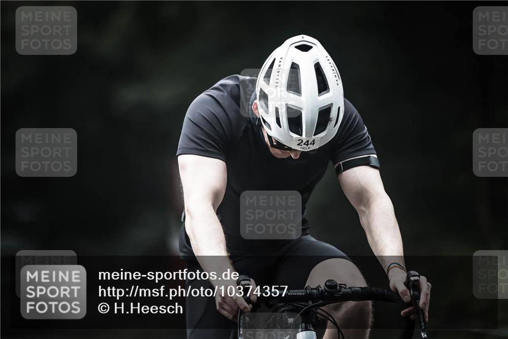 13.09.2026 - Stadtparktriathlon H.Heesch http://msf.ph/oto/10374357 13.09.2026 10:25:07 Radfahren 244 meine-sportfotos.de