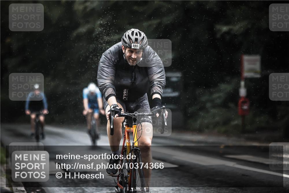 13.09.2026 - Stadtparktriathlon H.Heesch http://msf.ph/oto/10374366 13.09.2026 12:11:26 Radfahren 880, 959, 962, 1008 meine-sportfotos.de