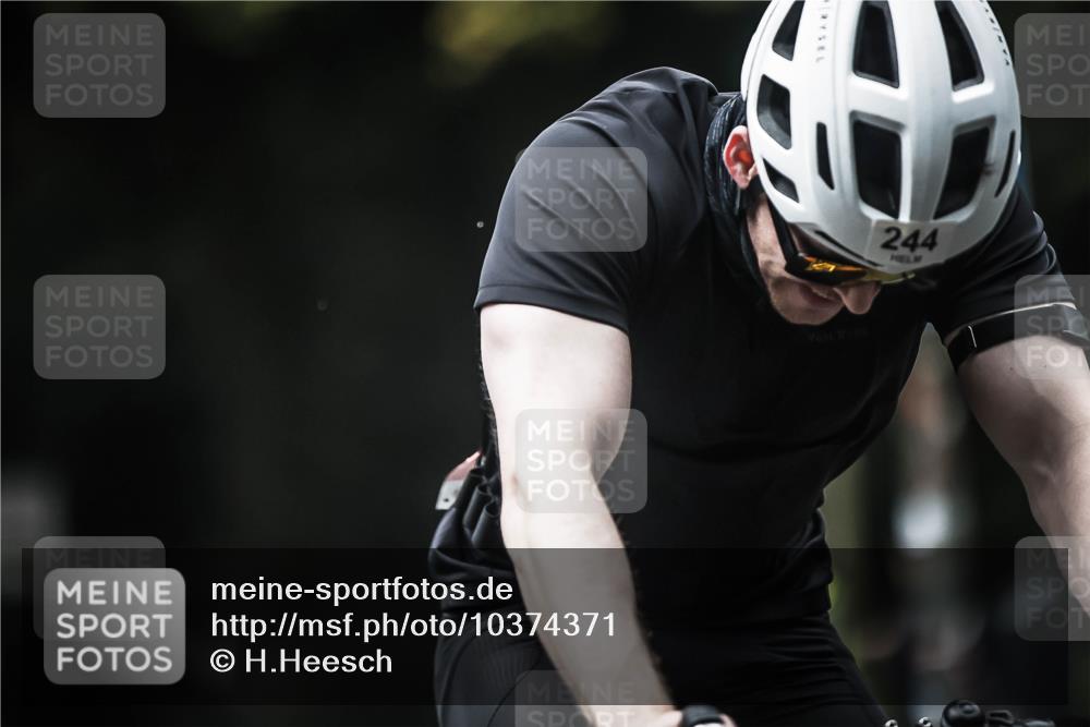 13.09.2026 - Stadtparktriathlon H.Heesch http://msf.ph/oto/10374371 13.09.2026 10:25:07 Radfahren 244 meine-sportfotos.de