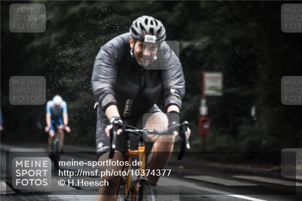 13.09.2026 - Stadtparktriathlon H.Heesch http://msf.ph/oto/10374377 13.09.2026 12:11:26 Radfahren 880, 959, 962, 1008 meine-sportfotos.de