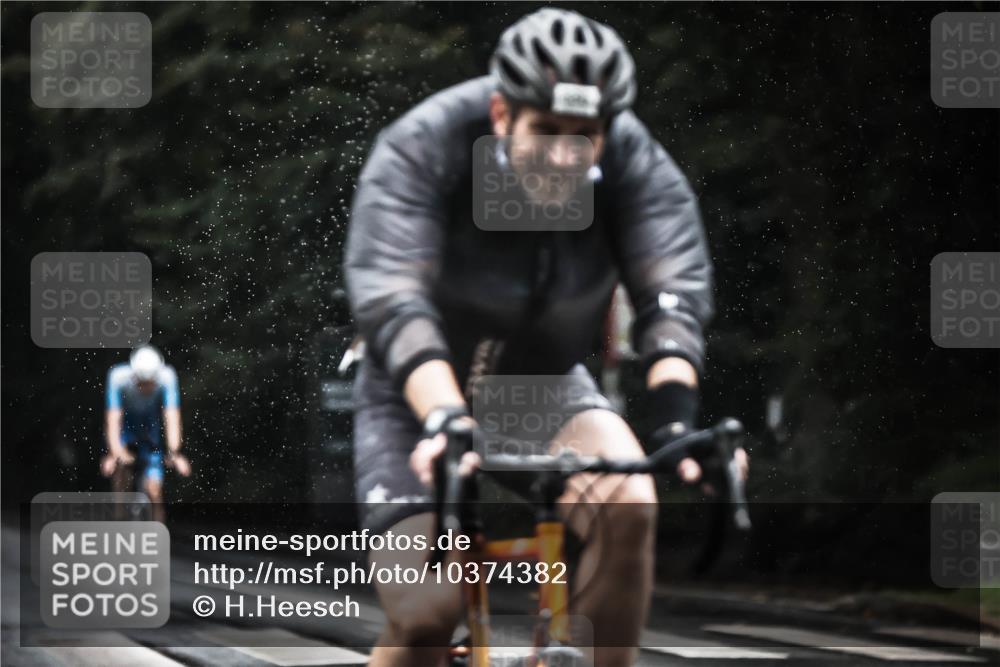 13.09.2026 - Stadtparktriathlon H.Heesch http://msf.ph/oto/10374382 13.09.2026 12:11:26 Radfahren 880, 959, 962, 1008 meine-sportfotos.de